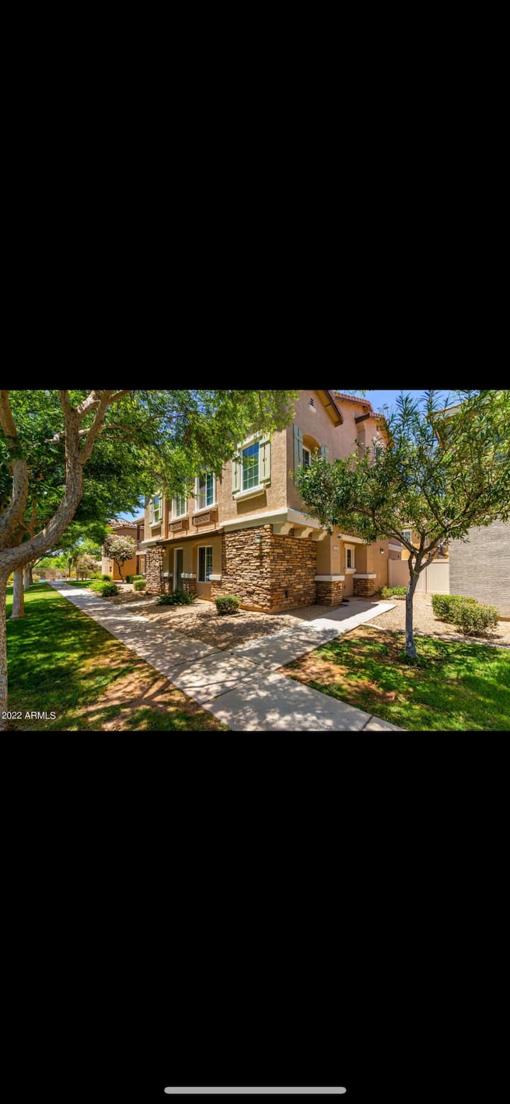 Chambre à coucher dans une maison de ville Maisons à louer à Gilbert