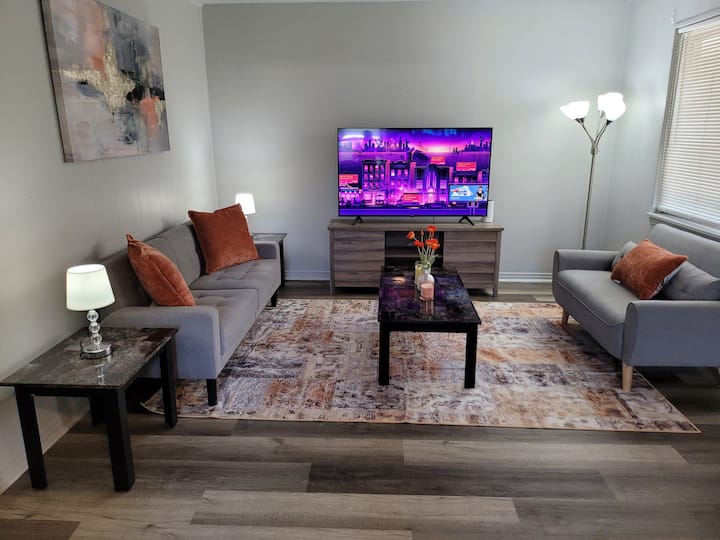 Cozy Apt#5 Upstairwith 2bd1bt &1 Parking - 小石城