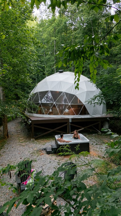 Interstellar Overdrive Glamping Dome - Private