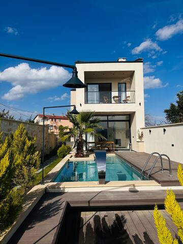 VillaTuna|Nefes Suites Isıtmalı Havuzlu Lüx Villa gallery image 2