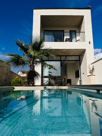 VillaTuna|Nefes Suites Isıtmalı Havuzlu Lüx Villa