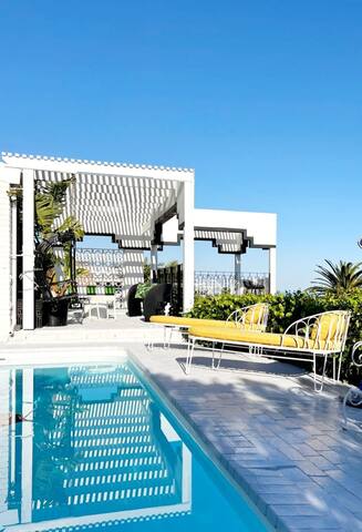 The Bohoho-MidCentury Arthouse Ocean&MountainViews gallery image 3