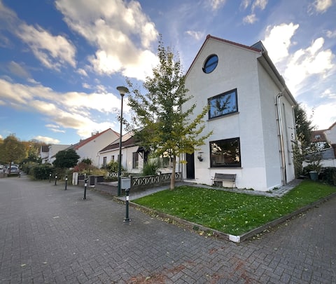 Comfortable family home & garden – BBQ in Brussels