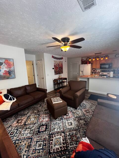 Popular Airbnb listing: Downtown Auburn Nights in Auburn