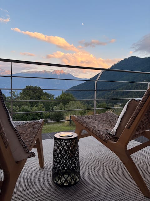 Chalet Gabriel, Ovronnaz center, beautiful paradise