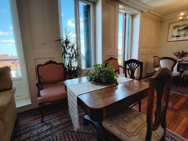 Palacio de los leones gallery image 2