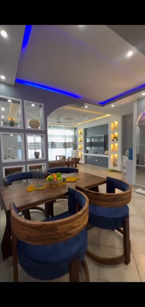 Stunning 2BR with Pool View, Beach Access 2nd LVL