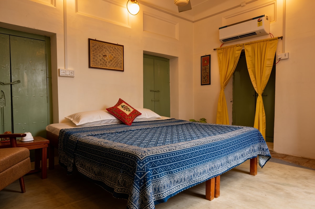 Place to stay in Varanasi
