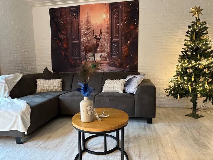 Twentse Trots In Groene Omgeving - Vriezenveen