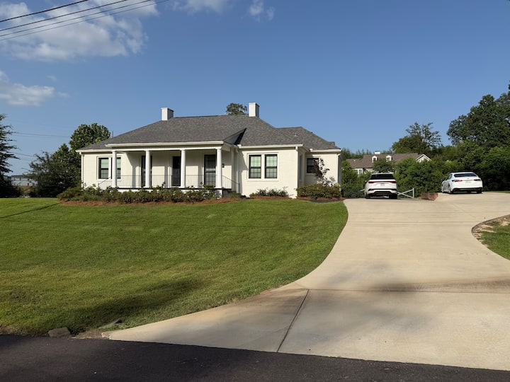 Campus Cottage