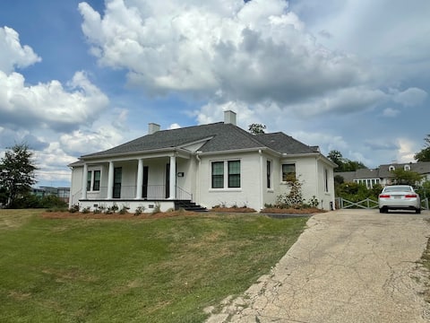 Campus Cottage