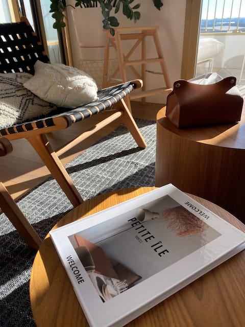 Top performing Airbnb: "Petite Ile" apartment with balcony in Nantes