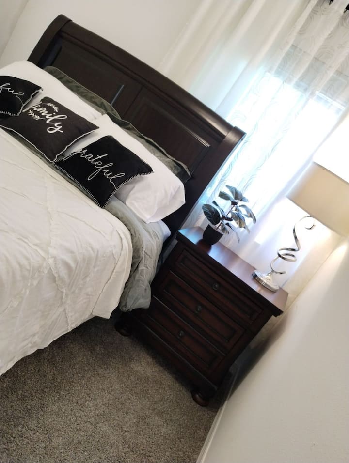 غرفة النوم 2