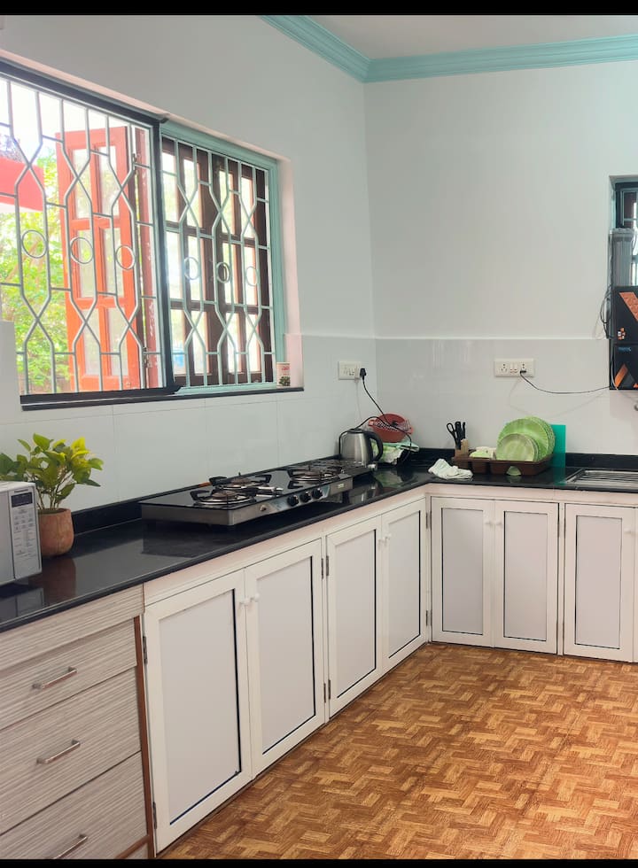 Kitchenette image 1