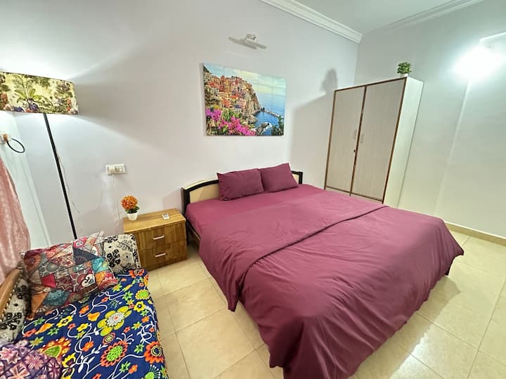 Bedroom 1 image 3