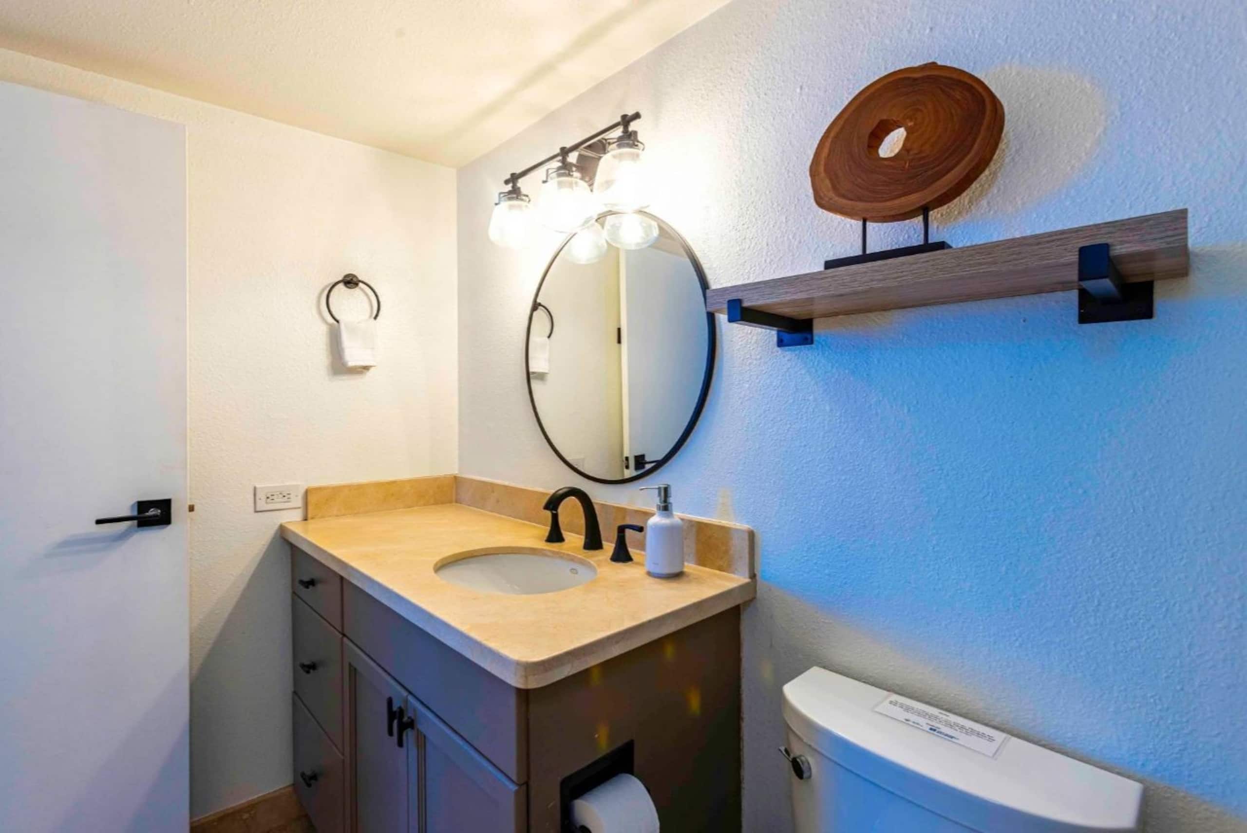 Condo in Wailuku · ★4.83 · 2 bedrooms · 2 beds · 2 baths - Image 13