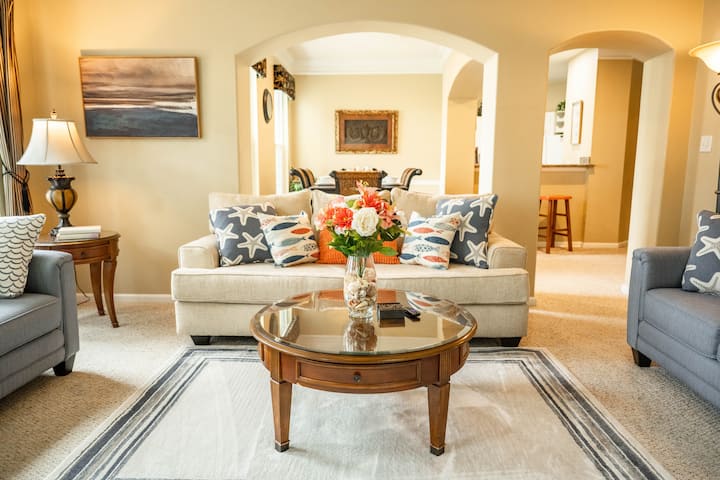 Resort-style Coastal Villa/beach/hottub/gym*gated - Biloxi, MS