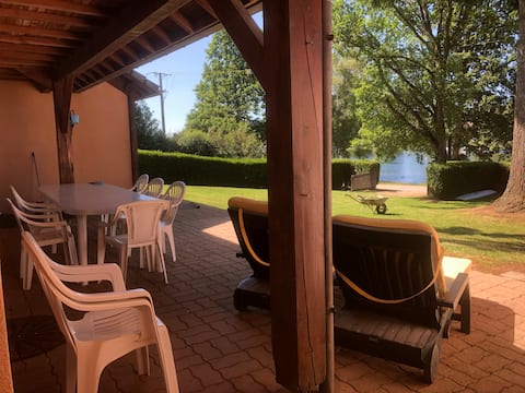 A piece of paradise by the water