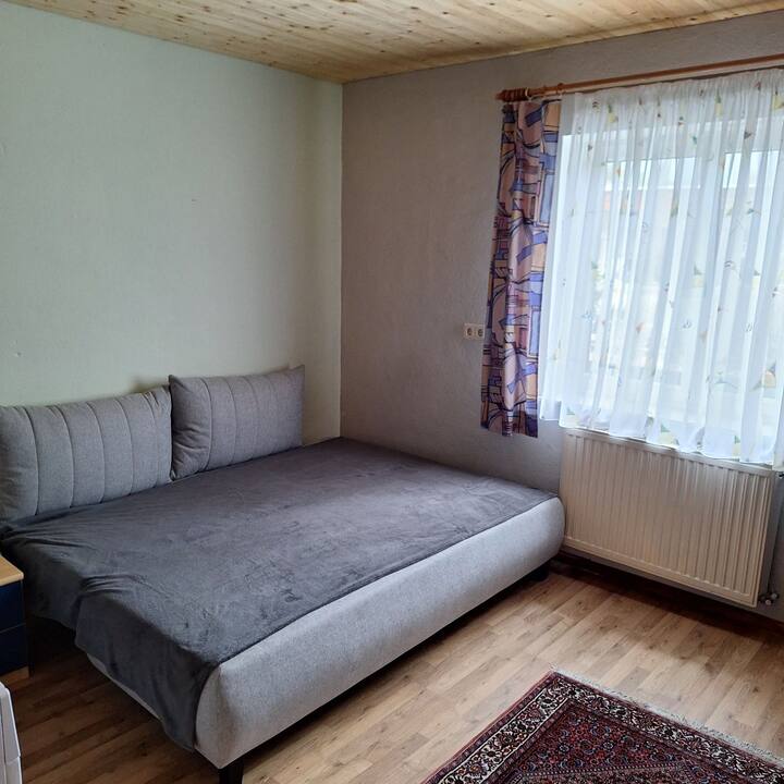 Spavaća soba 1