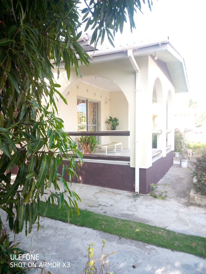 Chessy Cozy Villa - Barbados