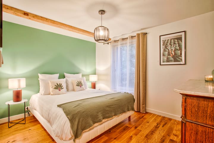 מיטת קווין סייז מוארת בגודל ‎ 160x