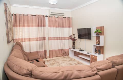 2 bedroom in Regimanuel Estate
“Balloon Gate”