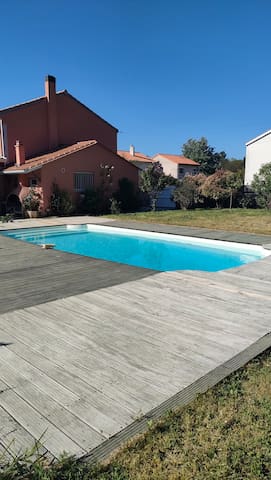 Villa moderne piscine Bordeaux gallery image 3