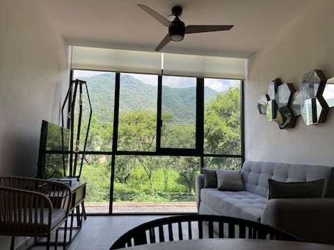 Top performing Airbnb: Condominium in Chantepec (Lake Luna) in Chantepec (El Chante)
