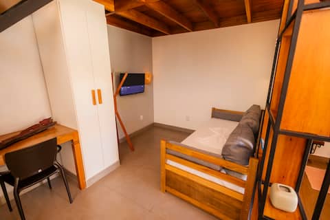 Top Airbnb: Beautiful Topaz Chalet behind Parque das Águas in São Lourenço
