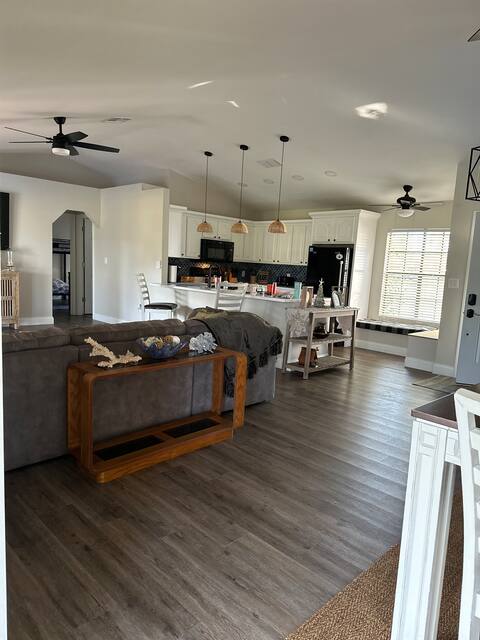 Pineapple Cottage -