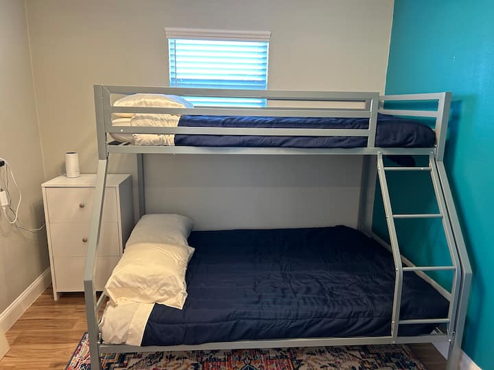 საძინებელი 4