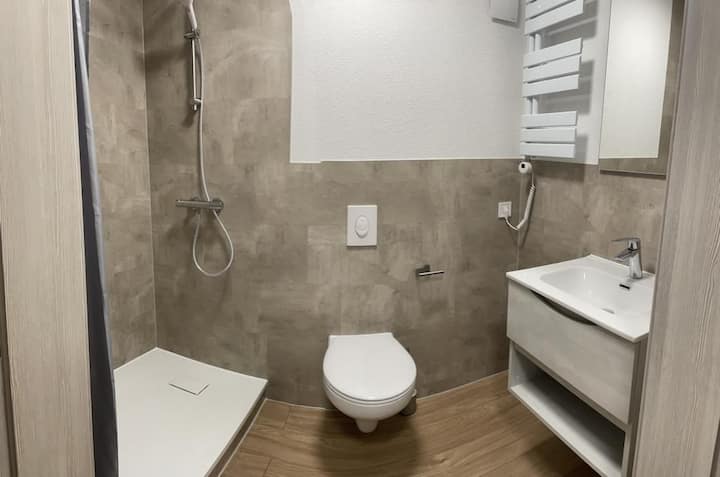 Komplette Studiowohnung - Feuchtwangen