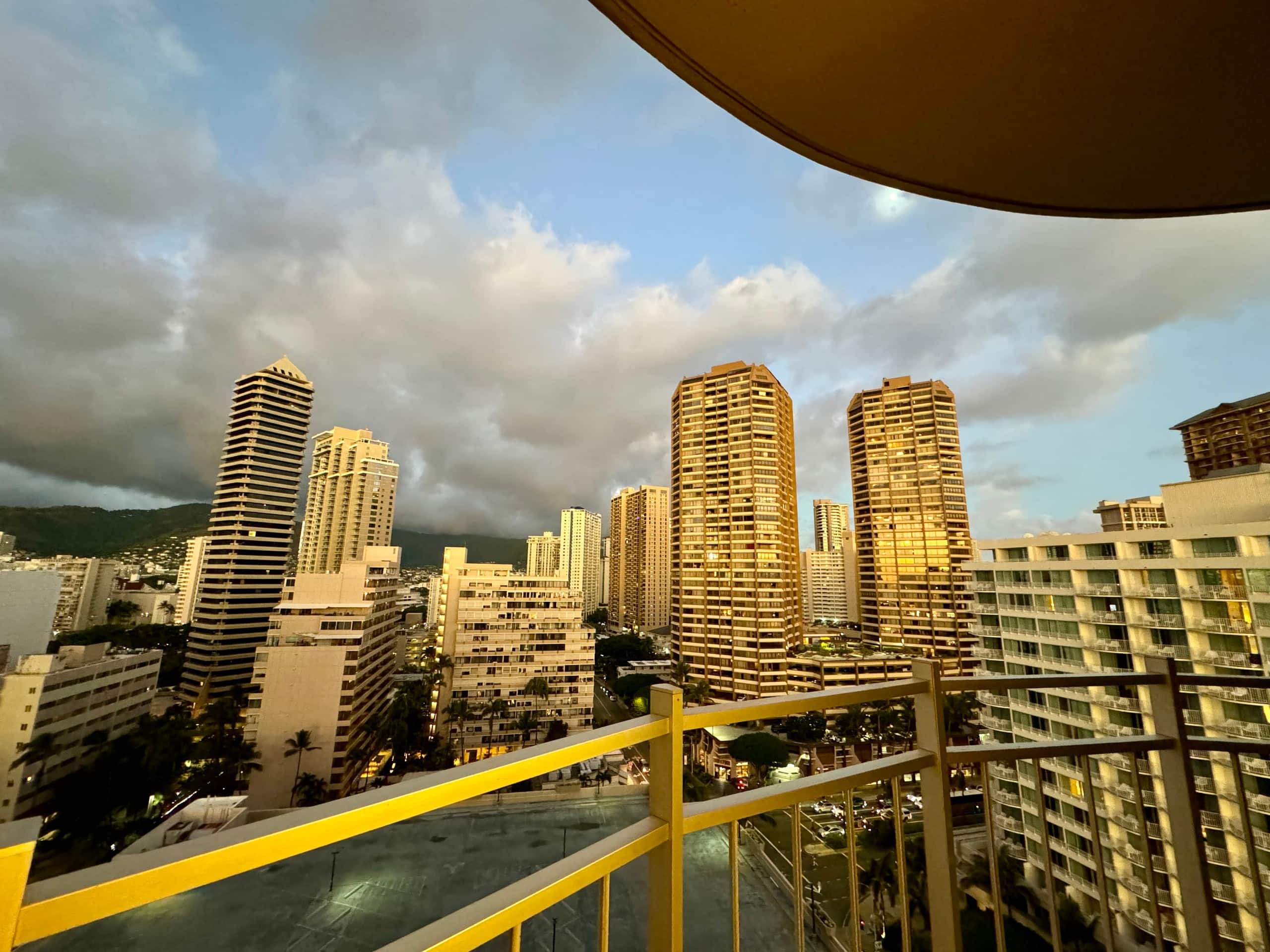 Waikiki Studio with Mountain View~Honolulu - Image 17