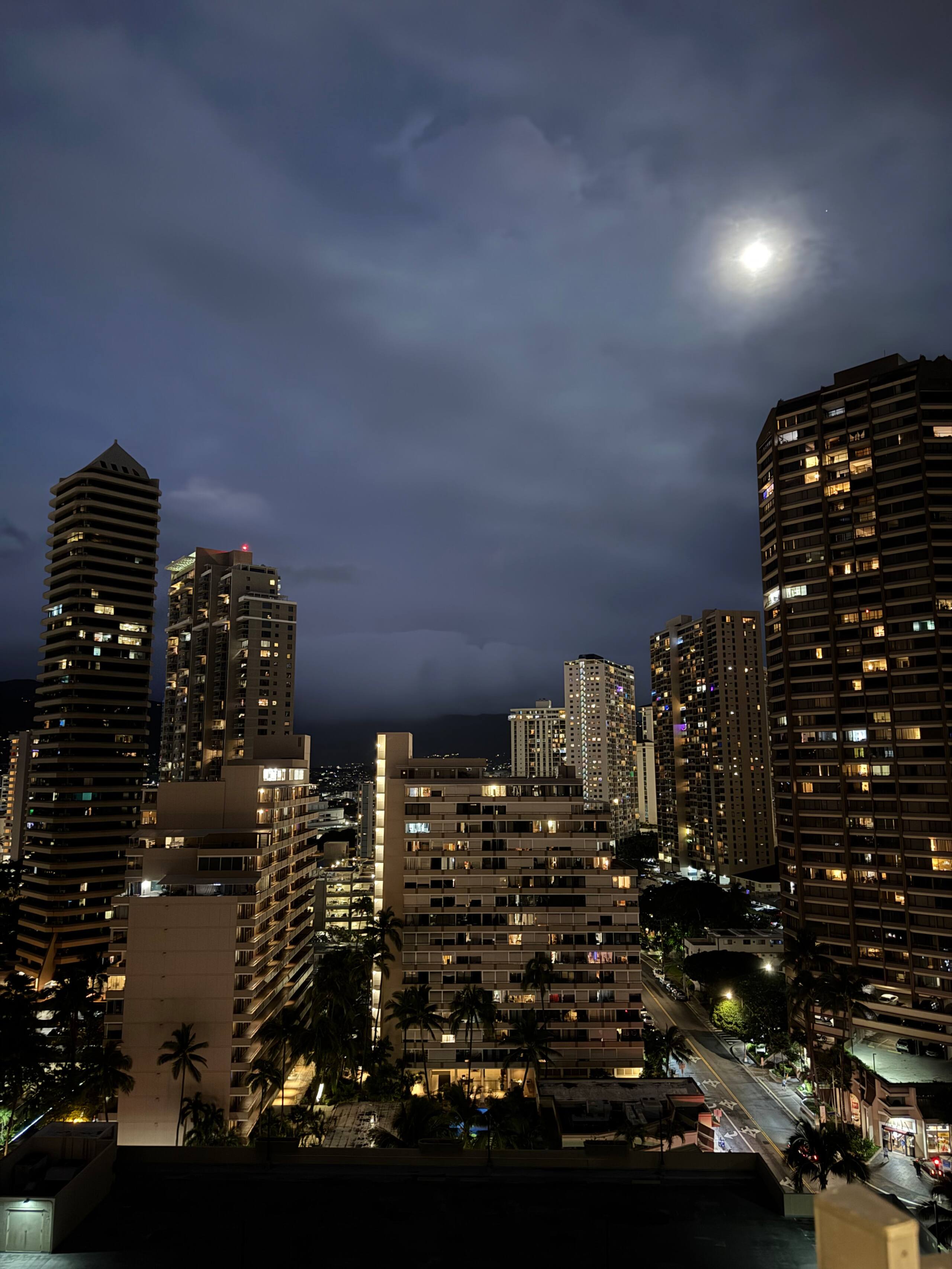 Waikiki Studio with Mountain View~Honolulu - Image 38