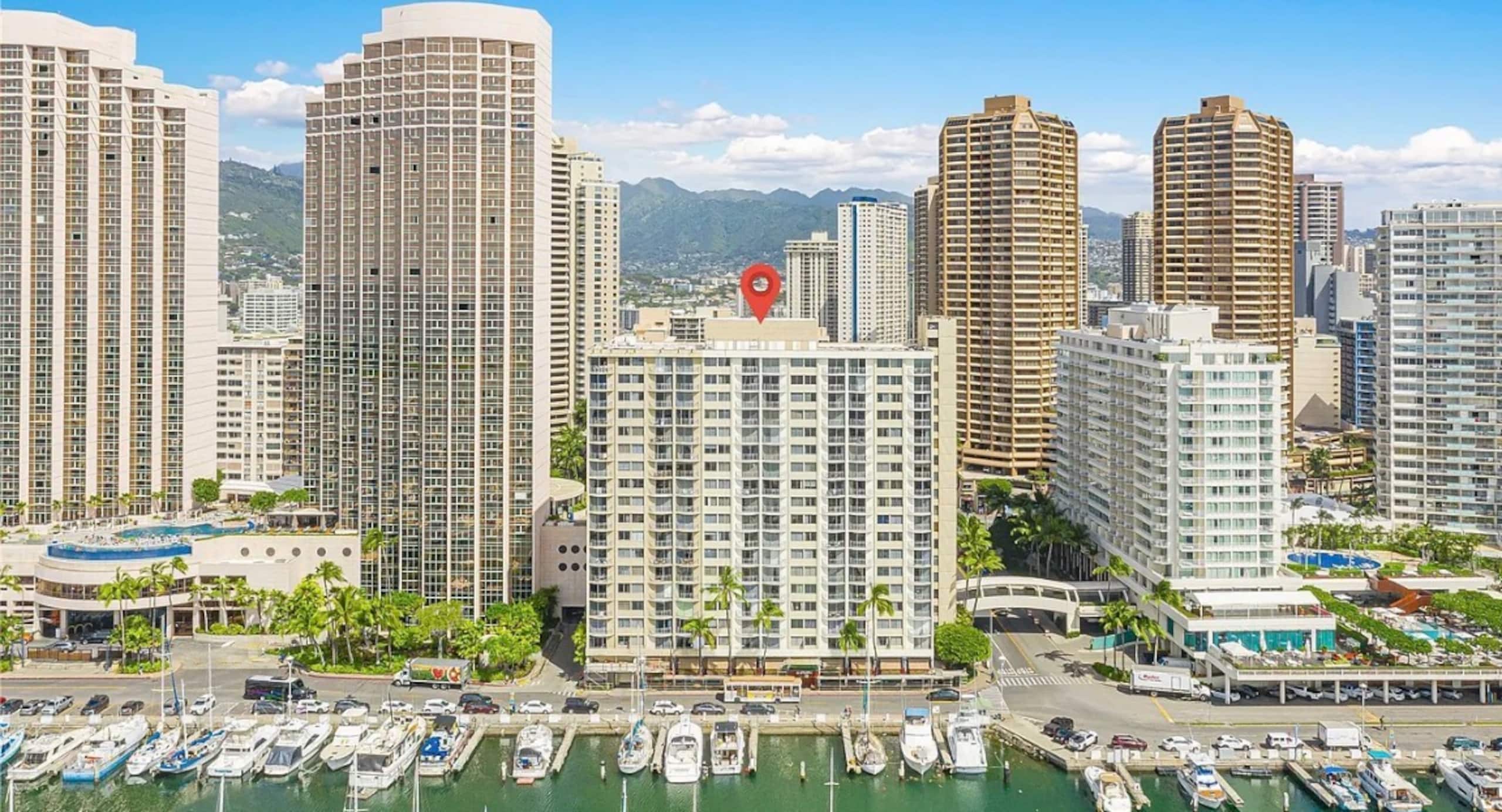 Waikiki Studio with Mountain View~Honolulu - Image 28