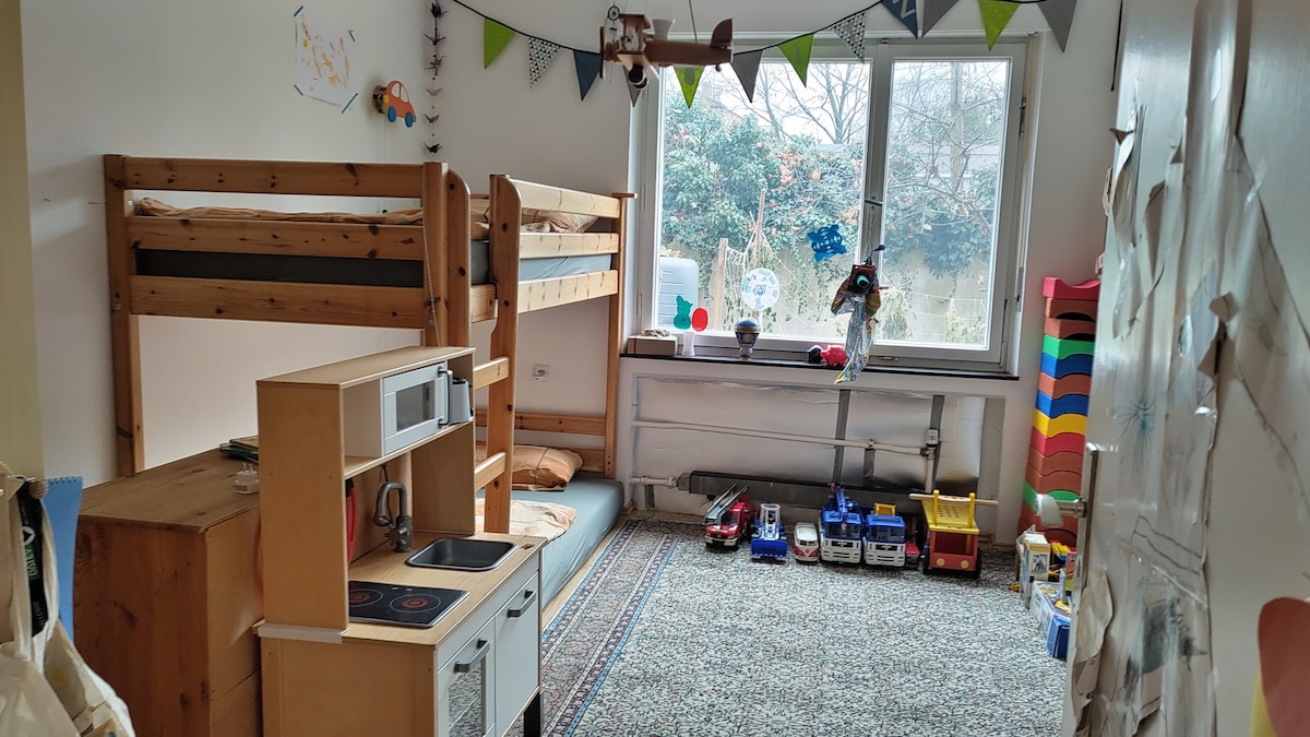 غرفة النوم 2