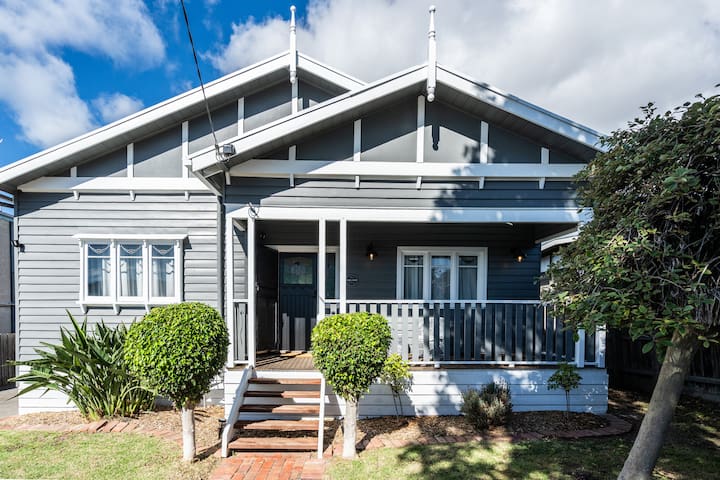 1920’s Gem Torquay