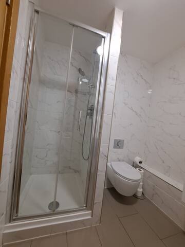 Top Class Top Floor Top Service gallery image 5