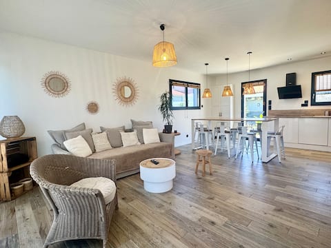 Villa Yucca 400 meters from the beach