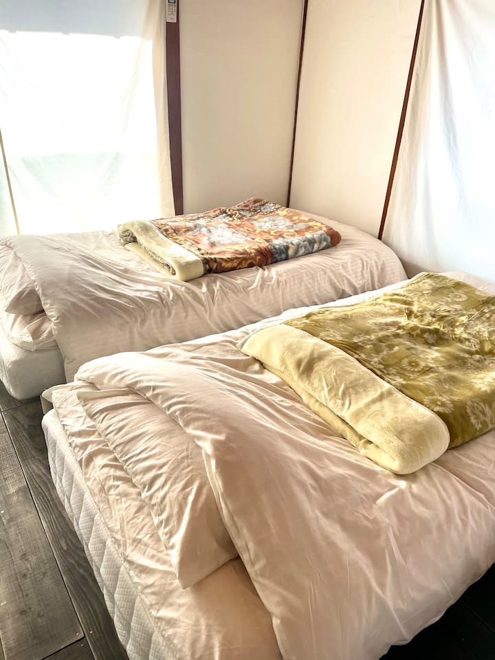 غرفة النوم 1