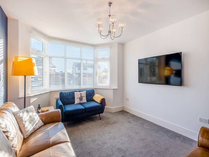 Coastal Gem + Little Gem - Clacton-on-Sea