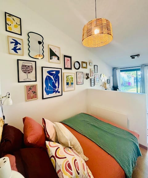 The pretty garden facing the Abbey