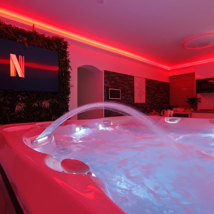 CASA Amor & SPA, suite jacuzzi & petit déjeuner