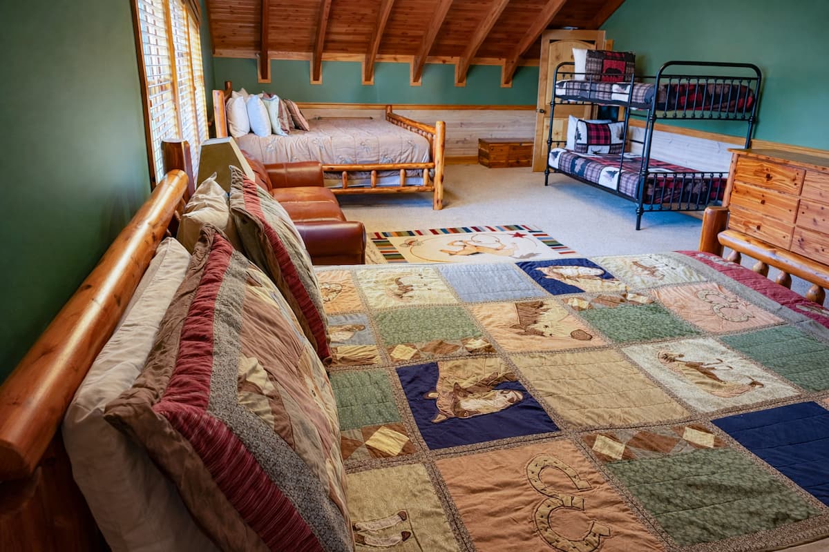 Bedroom 2 at Majestica Lodge