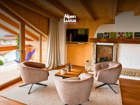 GOLF Suite – Penthouse, Balcony & Sauna Access
