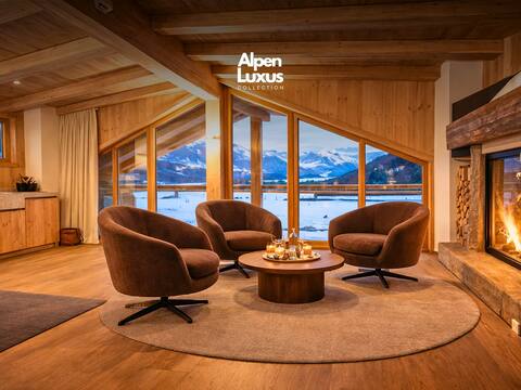 GOLF Suite – Penthouse, Balcony & Sauna Access