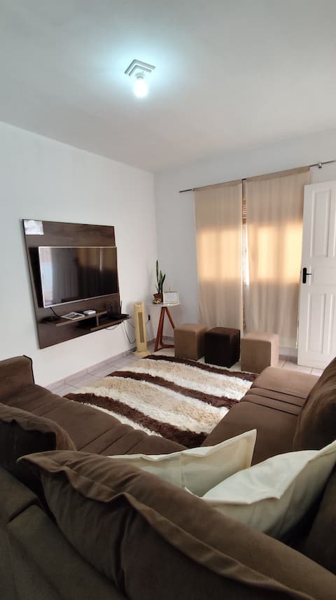 Top Airbnb: Casa Bebler 5 minutes from Rua do Lazer em Santa Teresa