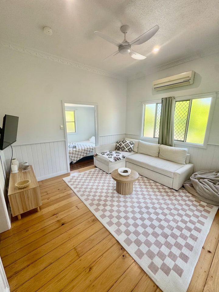 2 Bedroom Beauty, The Range - Rockhampton