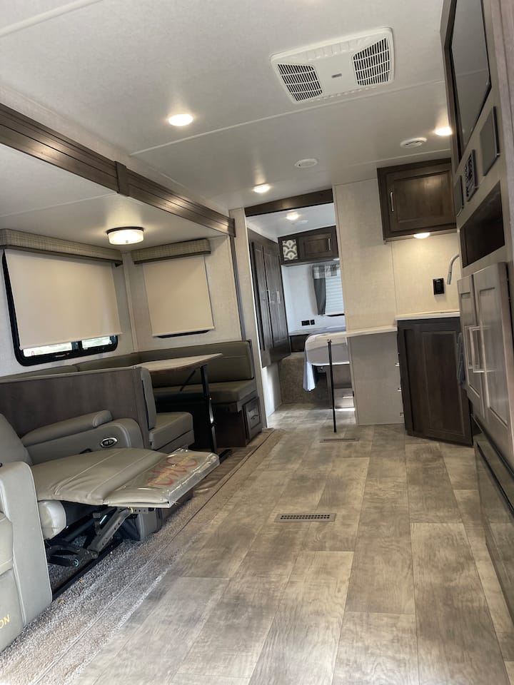 Bandit Bunkwagon - Lake Havasu City, AZ