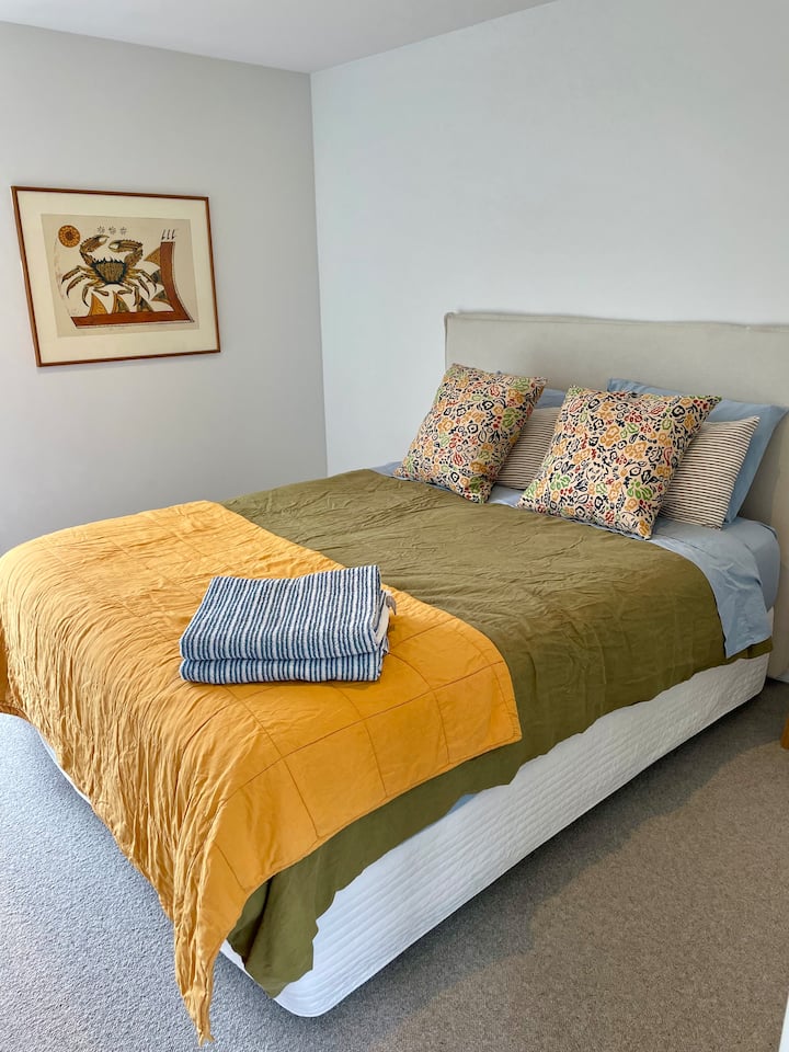 საძინებელი 4